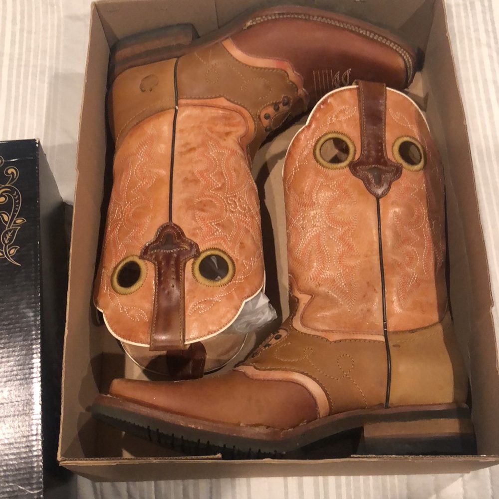 Men’s cowboy boots